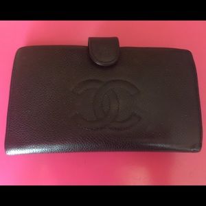 Chanel Black Caviar leather Timeless wallet